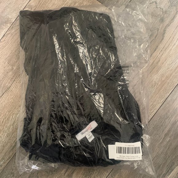 NWT SKINNYGIRL GIANA CRUSHED VELVET SQUARE NECK TOP BLACK MEDIUM & 1X - Picture 9 of 16